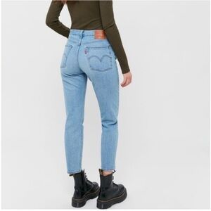 Levi's Women's Wedgie Straight High-Rise Premium Quality Jeans, 27x28